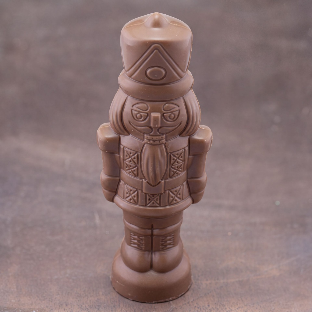 Notenkraker (melk, 20 cm)